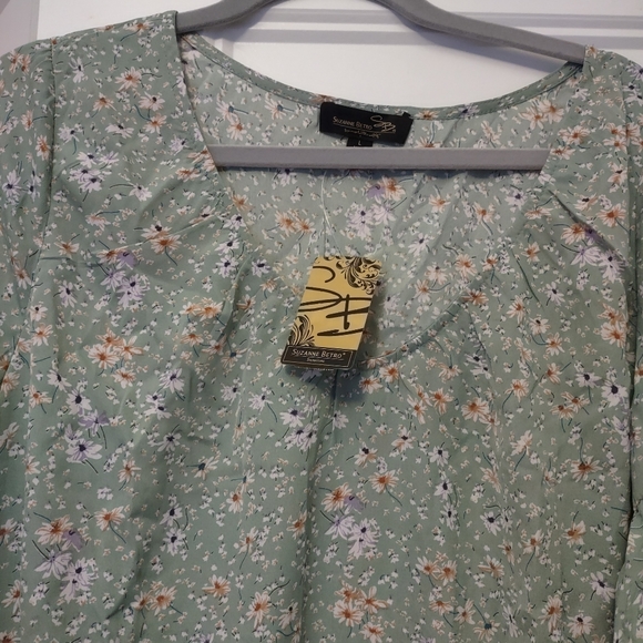 Suzanne Betro (NWT) Signature Series Ladies Blouse - Picture 3 of 4